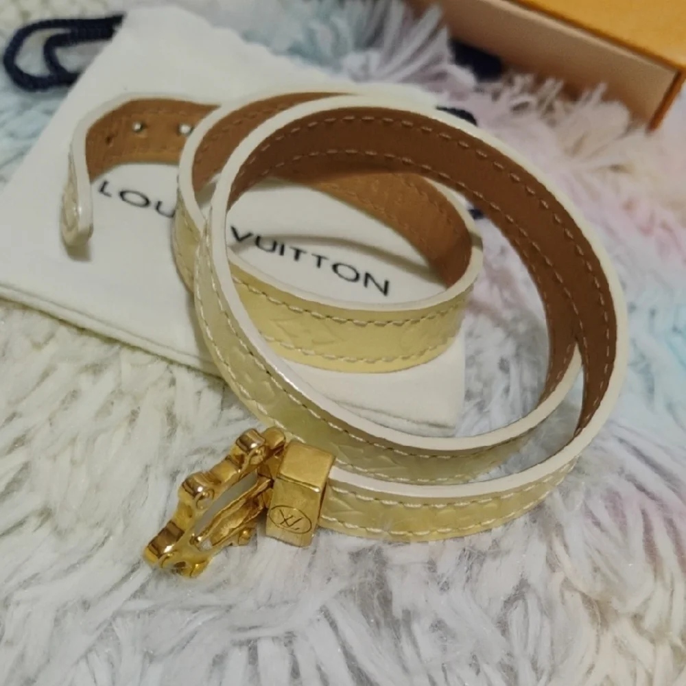 SALE! Louis Vuitton Vernis Cream Wrap Around Bracelet Gold Buckle/Box/Bag - Picture 7 of 11